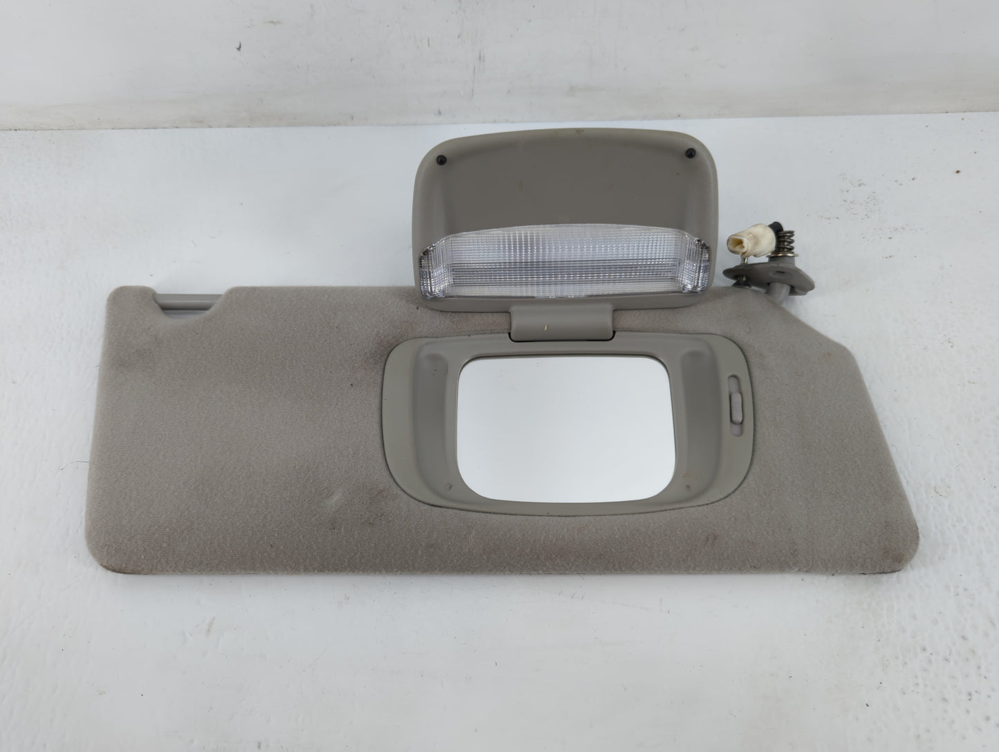 2002-2006 Toyota Camry Sun Visor Shade Replacement Passenger Right Mirror Fits Fits 2002 2003 2004 2005 2006 OEM Used Auto P
