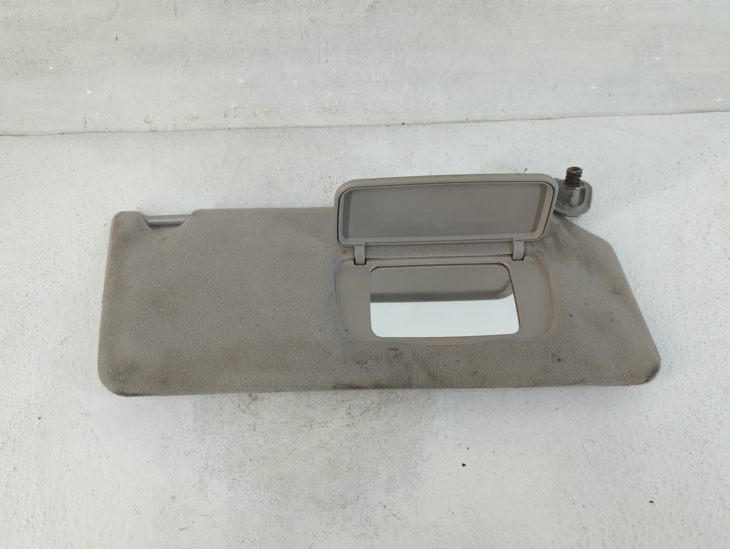2002-2006 Toyota Camry Sun Visor Shade Replacement Passenger Right Mirror Fits Fits 2002 2003 2004 2005 2006 OEM Used Auto P