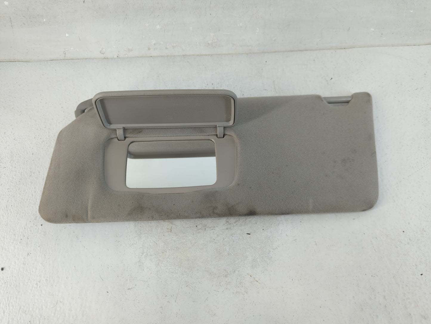 2002-2006 Toyota Camry Sun Visor Shade Replacement Passenger Right Mirror Fits Fits 2002 2003 2004 2005 2006 OEM Used Auto P