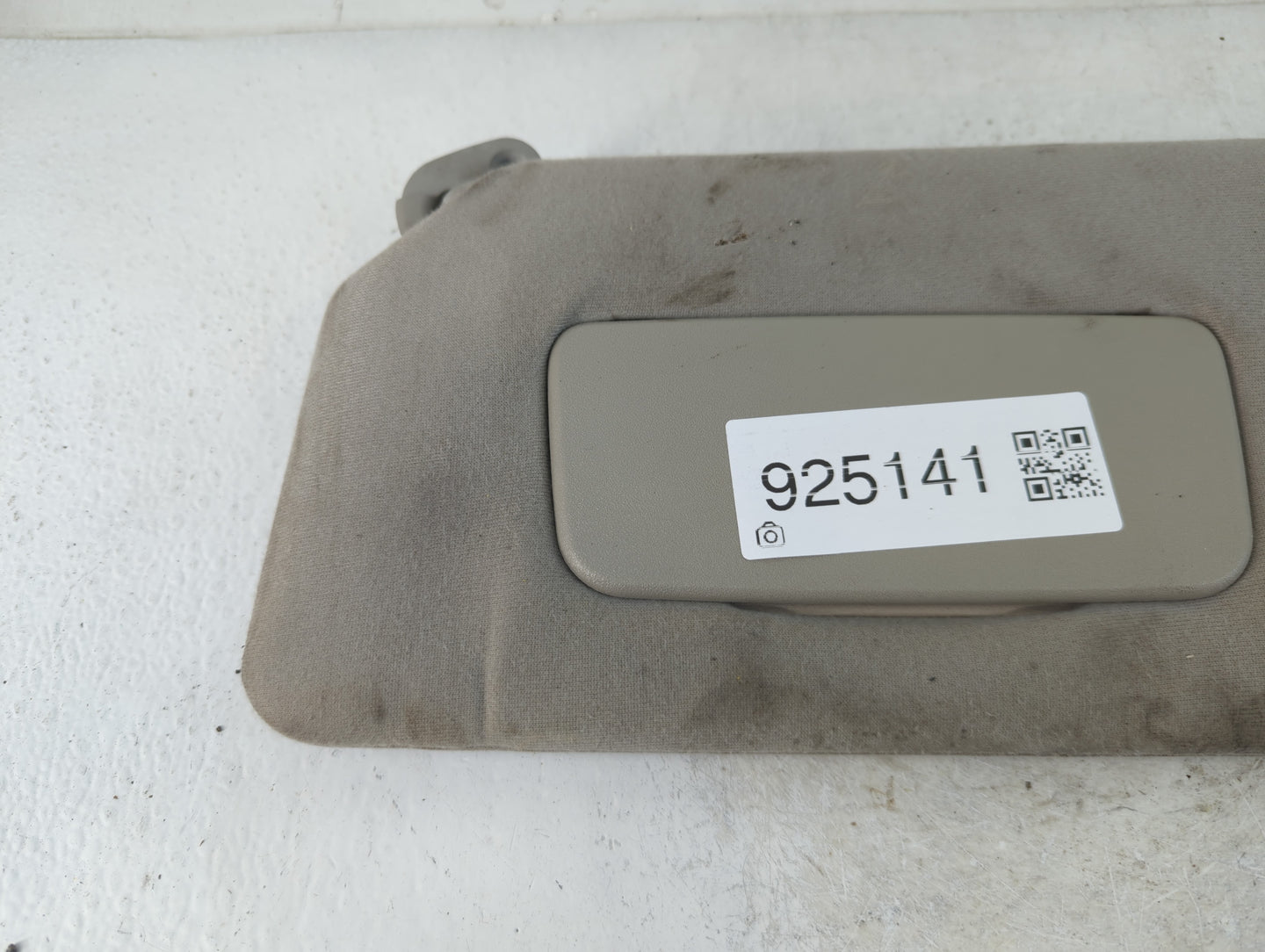 2002-2006 Toyota Camry Sun Visor Shade Replacement Passenger Right Mirror Fits Fits 2002 2003 2004 2005 2006 OEM Used Auto P