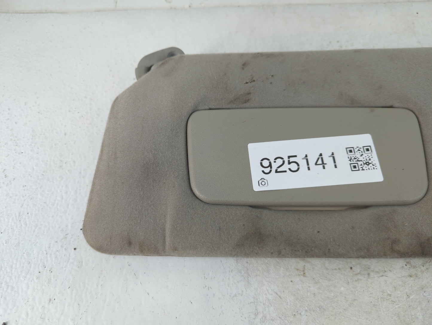 2002-2006 Toyota Camry Sun Visor Shade Replacement Passenger Right Mirror Fits Fits 2002 2003 2004 2005 2006 OEM Used Auto P