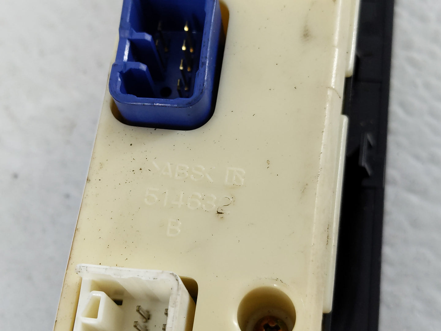 2006 Toyota Corolla Master Power Window Switch Replacement Driver Side Left P/N:514632 Fits OEM Used Auto Parts - Oemusedaut