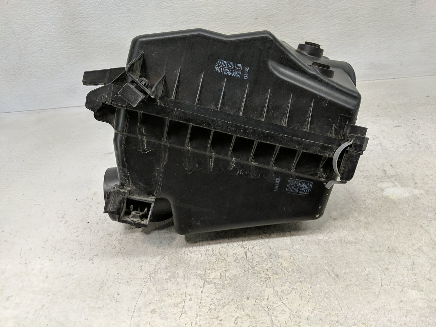 2002-2008 Toyota Corolla Air Cleaner Intake-duct Hose Tube - Oemusedautoparts1.com