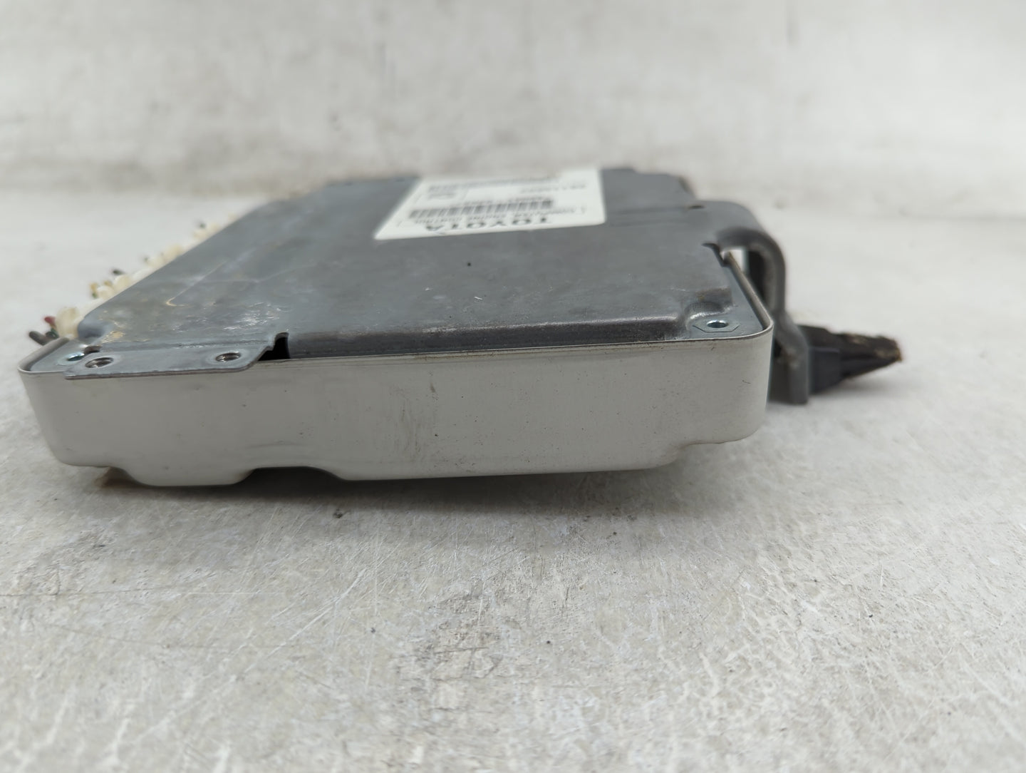 2005-2007 Toyota Corolla PCM Engine Control Computer ECU ECM PCU OEM P/N:28113692 89661-02K21 Fits Fits 2005 2006 2007 OEM U