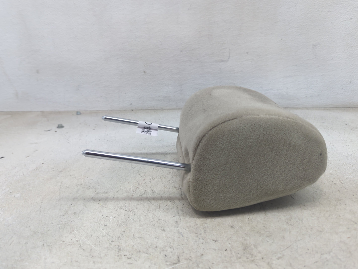 2006 Toyota Corolla Headrest Head Rest Front Driver Seat Light Beige - Oemusedautoparts1.com