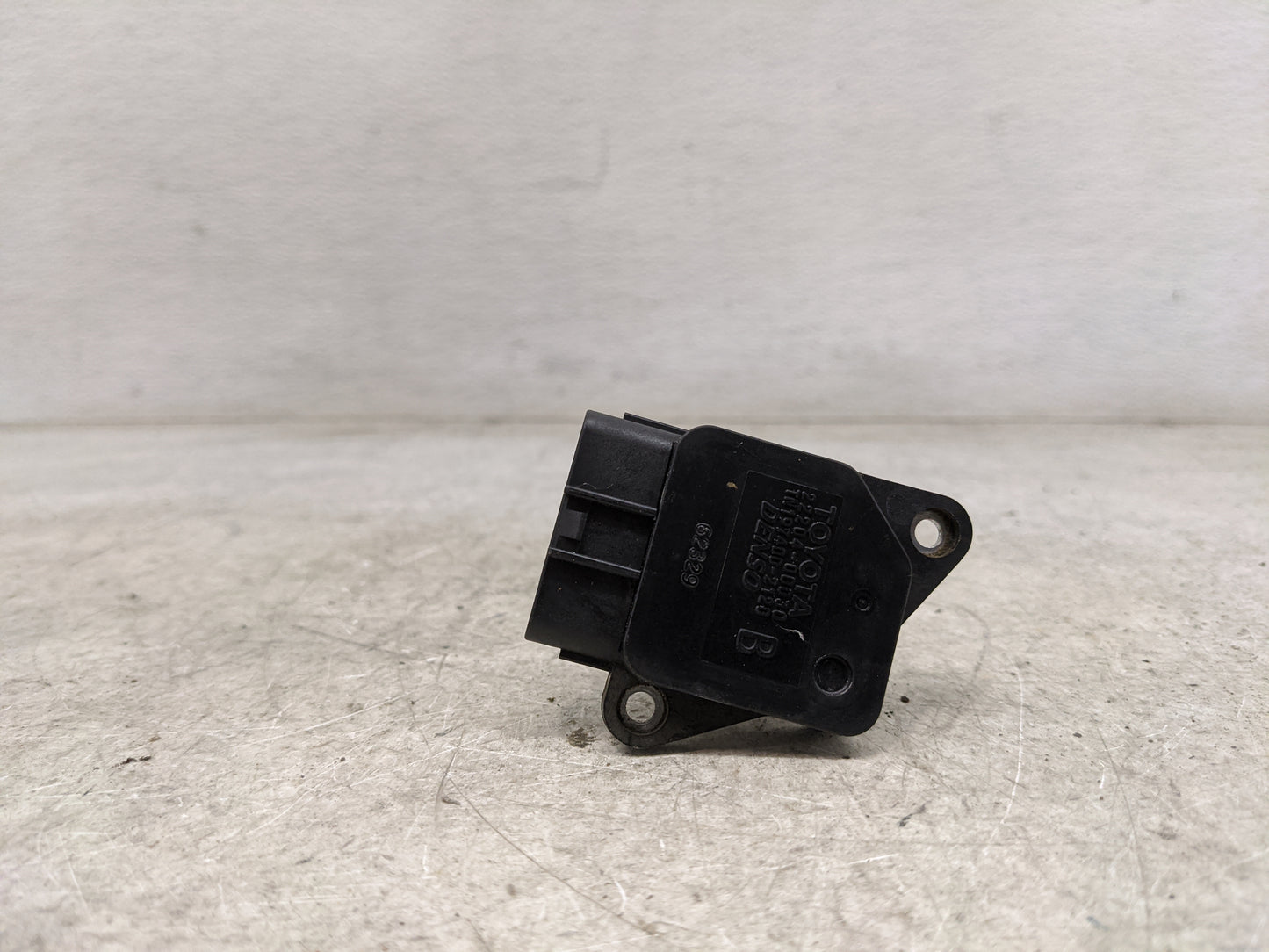 2003-2008 Toyota Corolla Mass Air Flow Meter Maf 1489696 - Oemusedautoparts1.com