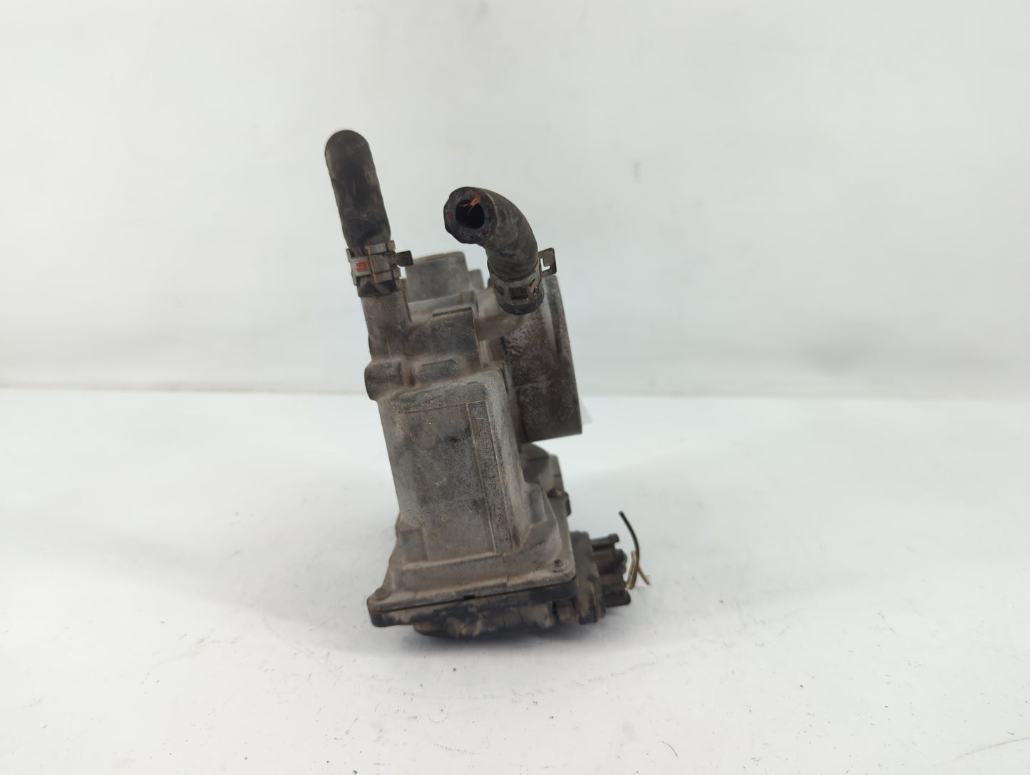 2005-2008 Toyota Corolla Throttle Body P/N:22030-22041 Fits Fits 2005 2006 2007 2008 OEM Used Auto Parts - Oemusedautoparts1