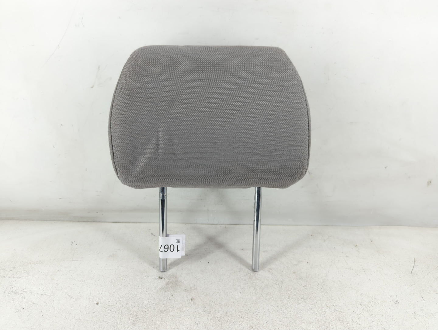 2004-2007 Toyota Highlander Headrest Head Rest Front Driver Passenger Seat Fits Fits 2004 2005 2006 2007 OEM Used Auto Parts