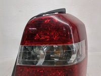 2004-2007 Toyota Highlander Tail Light Assembly Passenger Right OEM Fits Fits 2004 2005 2006 2007 OEM Used Auto Parts - Oemu