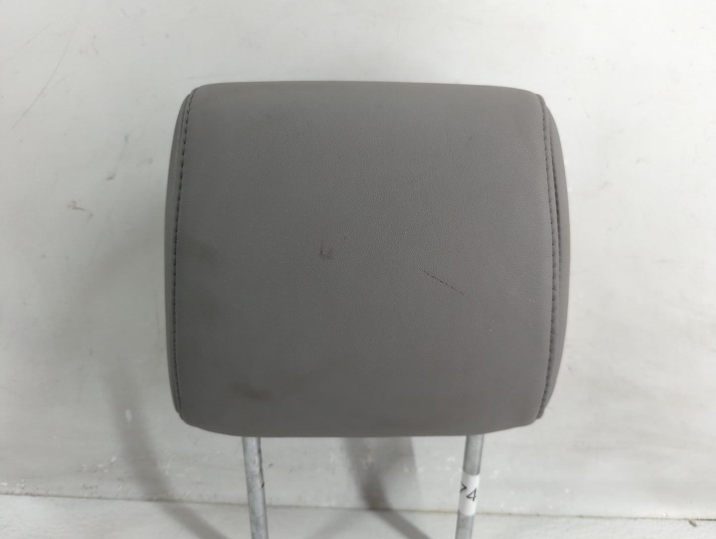 2006 Toyota Highlander Headrest Head Rest Front Driver Passenger Seat Fits OEM Used Auto Parts - Oemusedautoparts1.com
