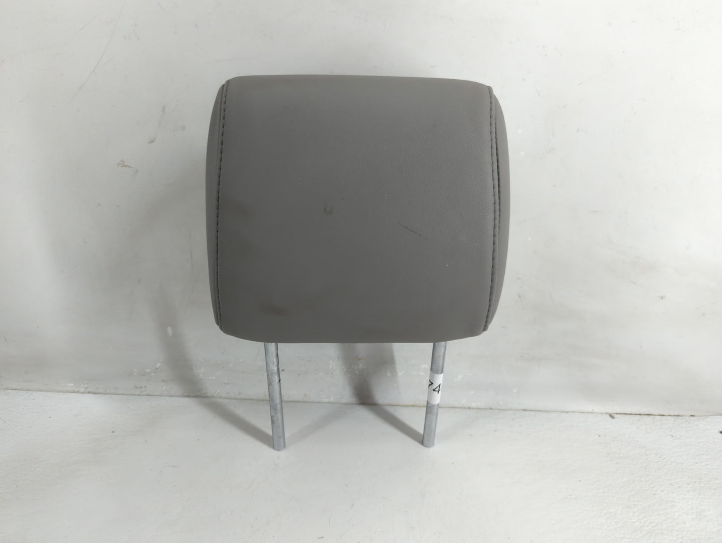 2006 Toyota Highlander Headrest Head Rest Front Driver Passenger Seat Fits OEM Used Auto Parts - Oemusedautoparts1.com