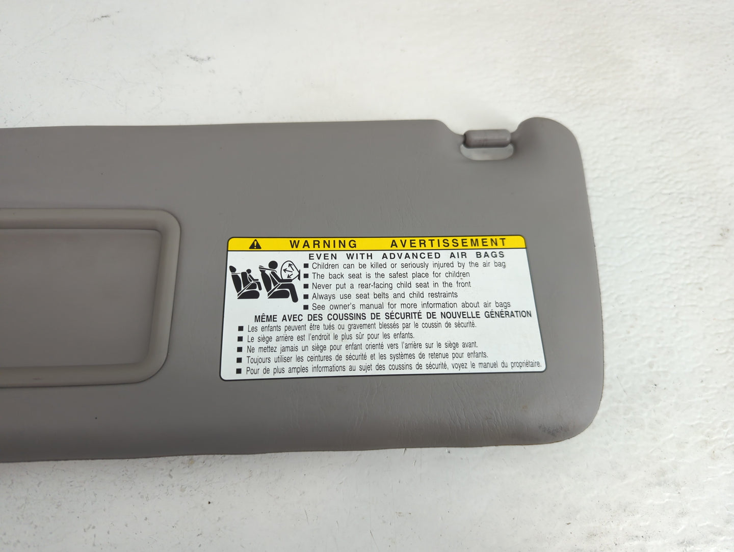 2004-2007 Toyota Highlander Sun Visor Shade Replacement Driver Left Mirror Fits Fits 2004 2005 2006 2007 OEM Used Auto Parts