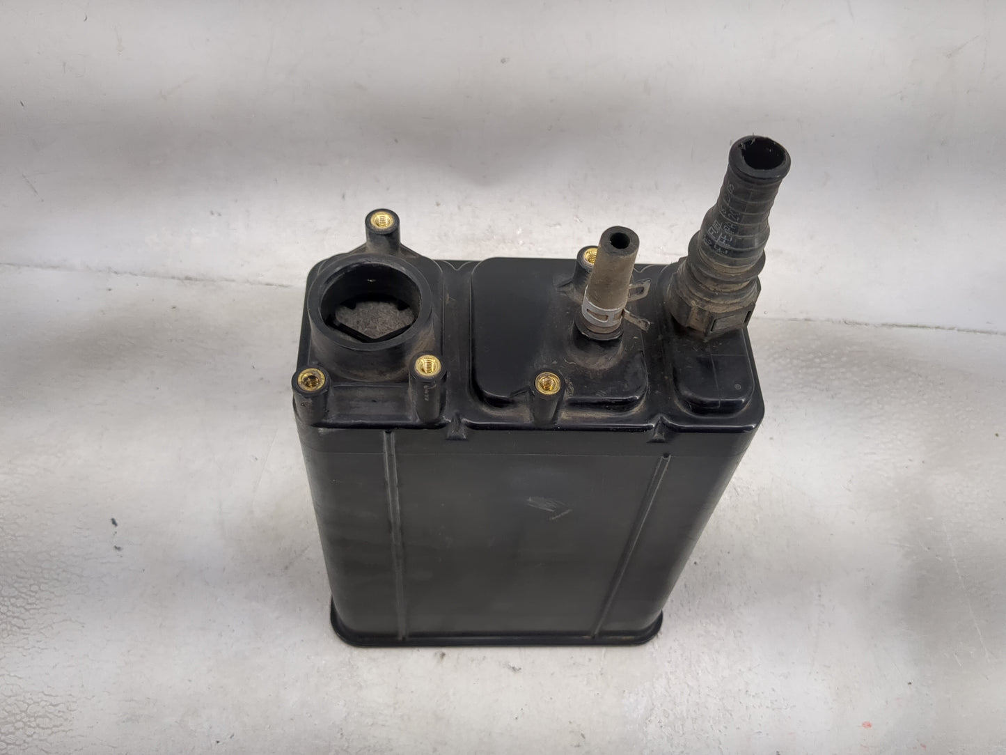 2006 Toyota Highlander Fuel Vapor Charcoal Canister - Oemusedautoparts1.com