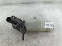 2004-2007 Toyota Highlander Brake Master Cylinder 1511898 - Oemusedautoparts1.com