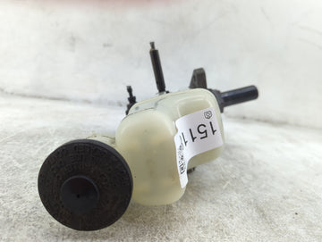 2004-2007 Toyota Highlander Brake Master Cylinder 1511898