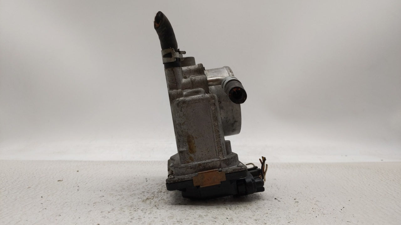 2004-2010 Toyota Highlander Throttle Body P/N:22030-0A020 22030-20060 Fits Fits 2003 2004 2005 2006 2007 2008 2009 2010 OEM 