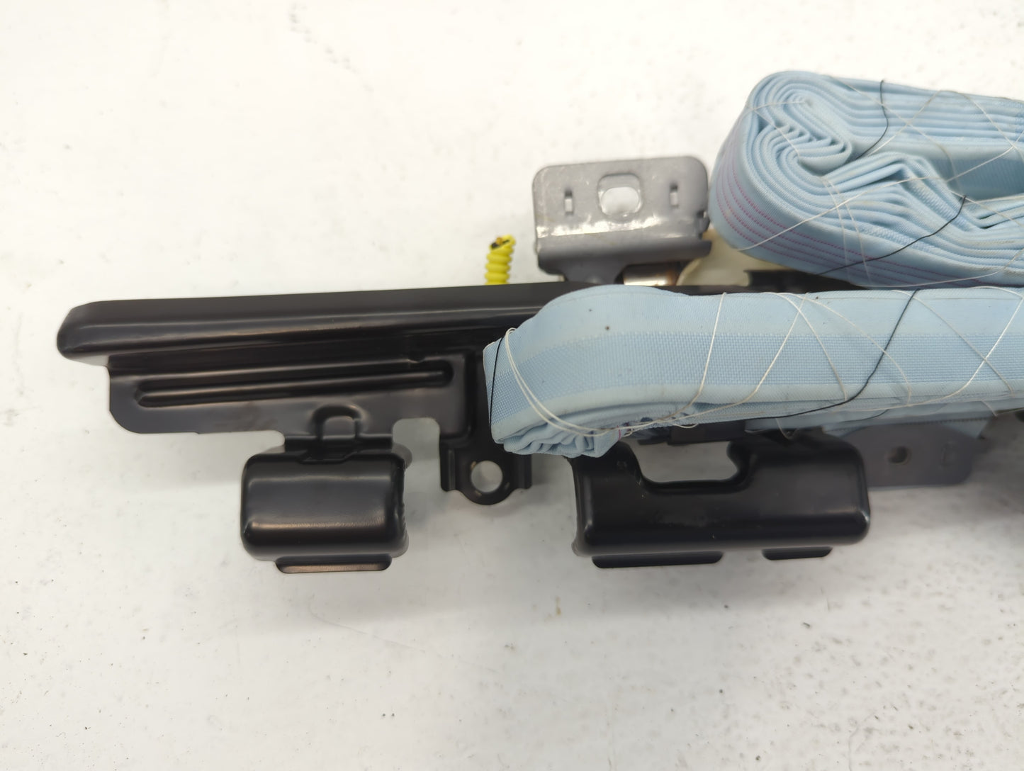 2004-2007 Toyota Highlander Air Bag Driver Left Steering Wheel Mounted Fits Fits 2004 2005 2006 2007 OEM Used Auto Parts - O