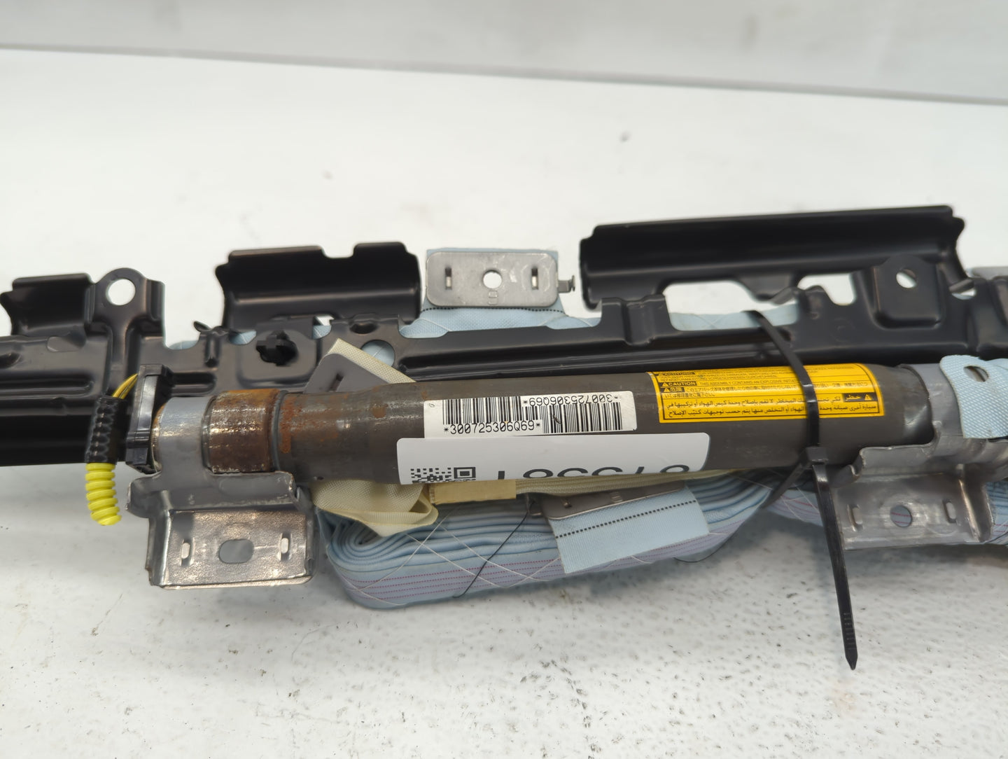 2004-2007 Toyota Highlander Air Bag Driver Left Steering Wheel Mounted Fits Fits 2004 2005 2006 2007 OEM Used Auto Parts - O