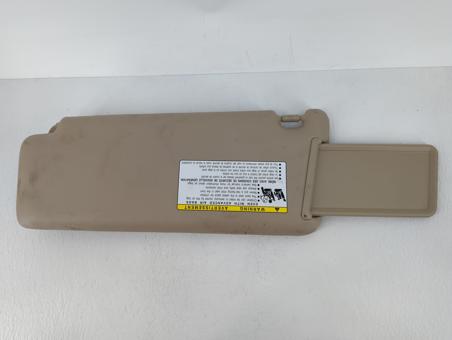 2004-2007 Toyota Highlander Sun Visor Shade Replacement Passenger Right Mirror Fits Fits 2004 2005 2006 2007 OEM Used Auto P