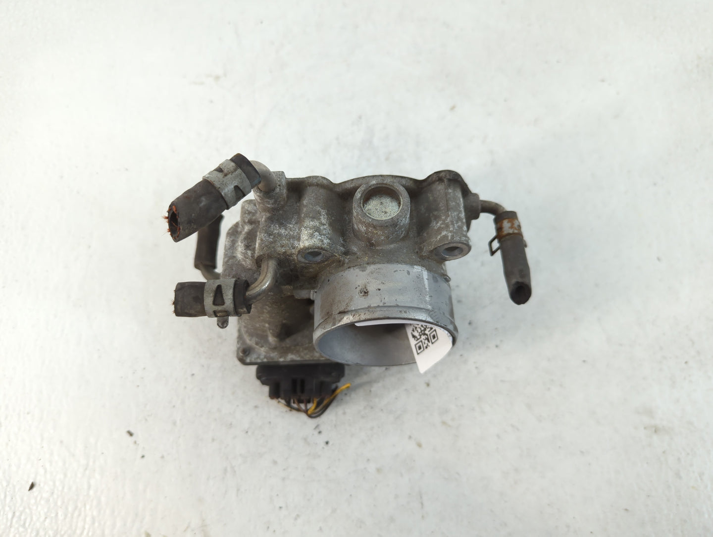 2004-2007 Toyota Highlander Throttle Body P/N:22030-28060 Fits Fits 2004 2005 2006 2007 OEM Used Auto Parts - Oemusedautopar