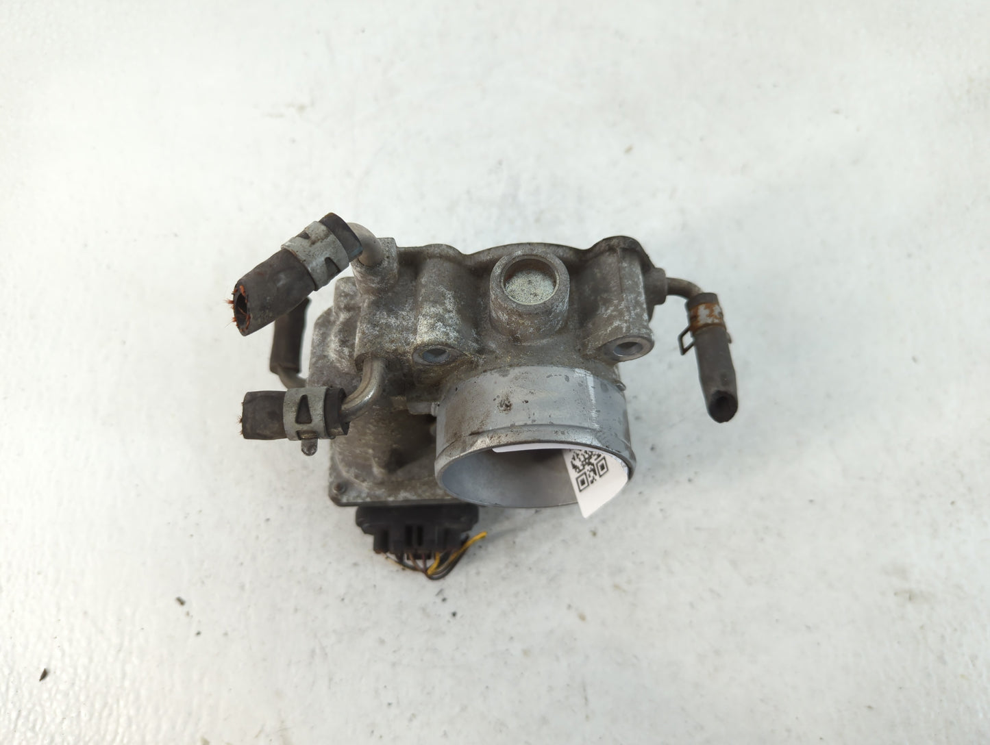 2004-2007 Toyota Highlander Throttle Body P/N:22030-28060 Fits Fits 2004 2005 2006 2007 OEM Used Auto Parts - Oemusedautopar