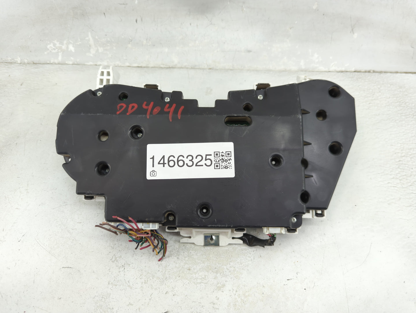 2004-2008 Toyota Matrix Instrument Cluster Speedometer Gauges P/N:83800-01270-00 TN257420-6352 Miles: Fits OEM Used Auto Par