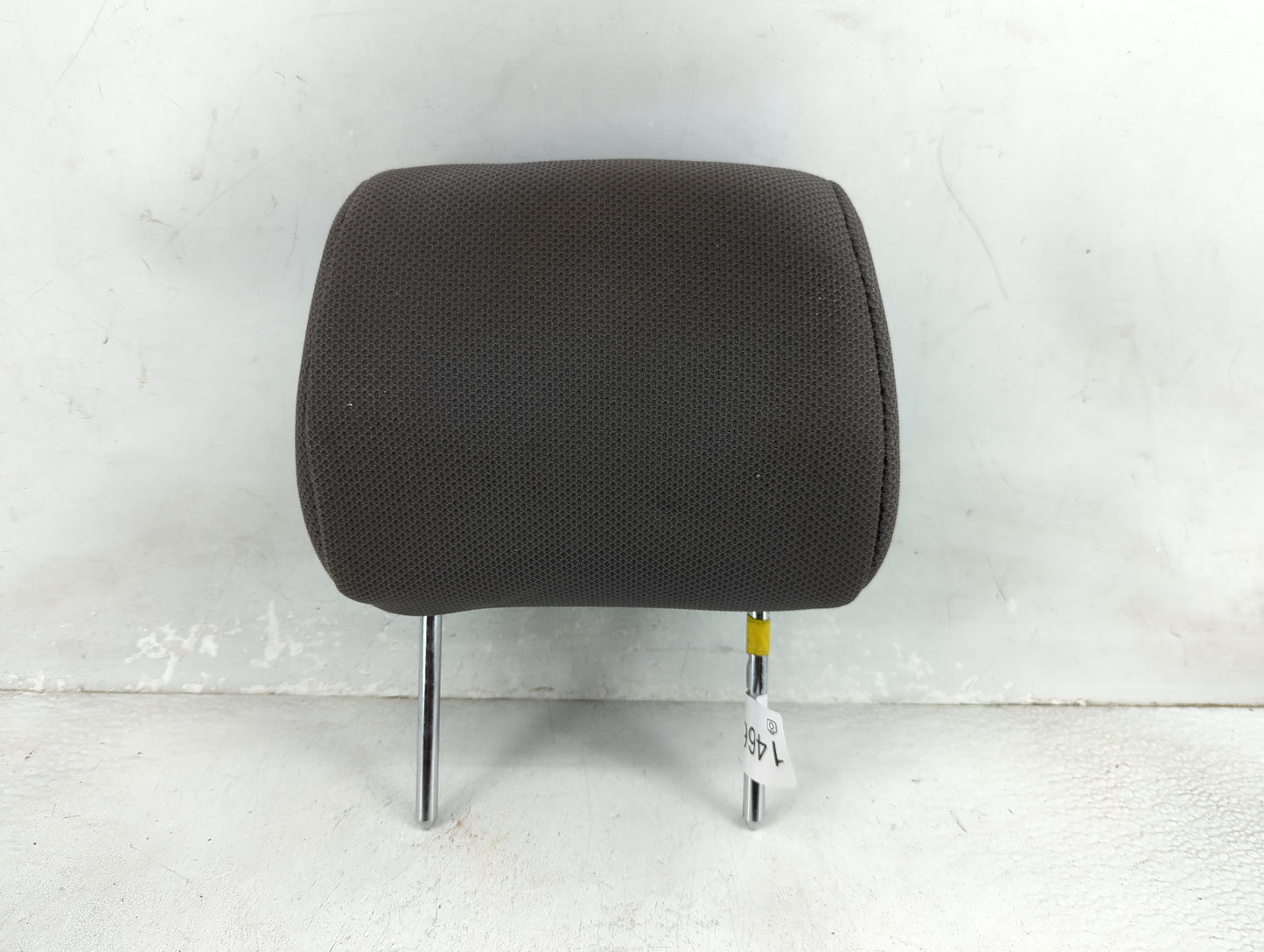 2005-2008 Toyota Matrix Headrest Head Rest Front Driver Passenger Seat Fits Fits 2005 2006 2007 2008 OEM Used Auto Parts - O