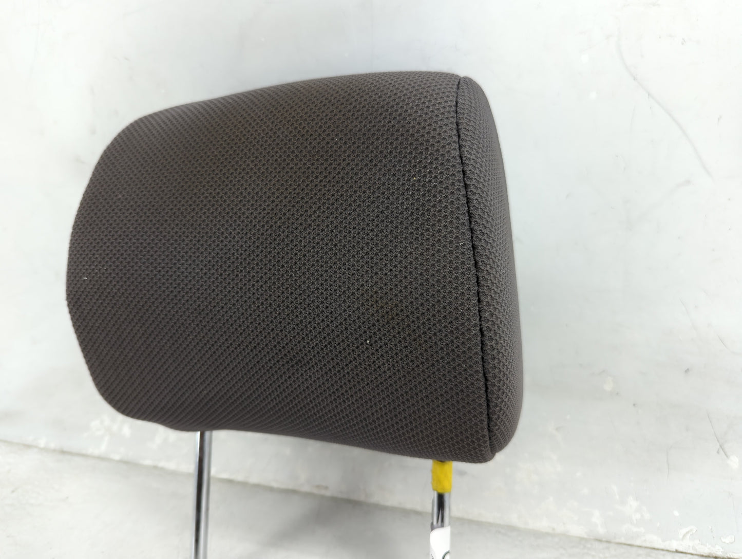 2005-2008 Toyota Matrix Headrest Head Rest Front Driver Passenger Seat Fits Fits 2005 2006 2007 2008 OEM Used Auto Parts - O
