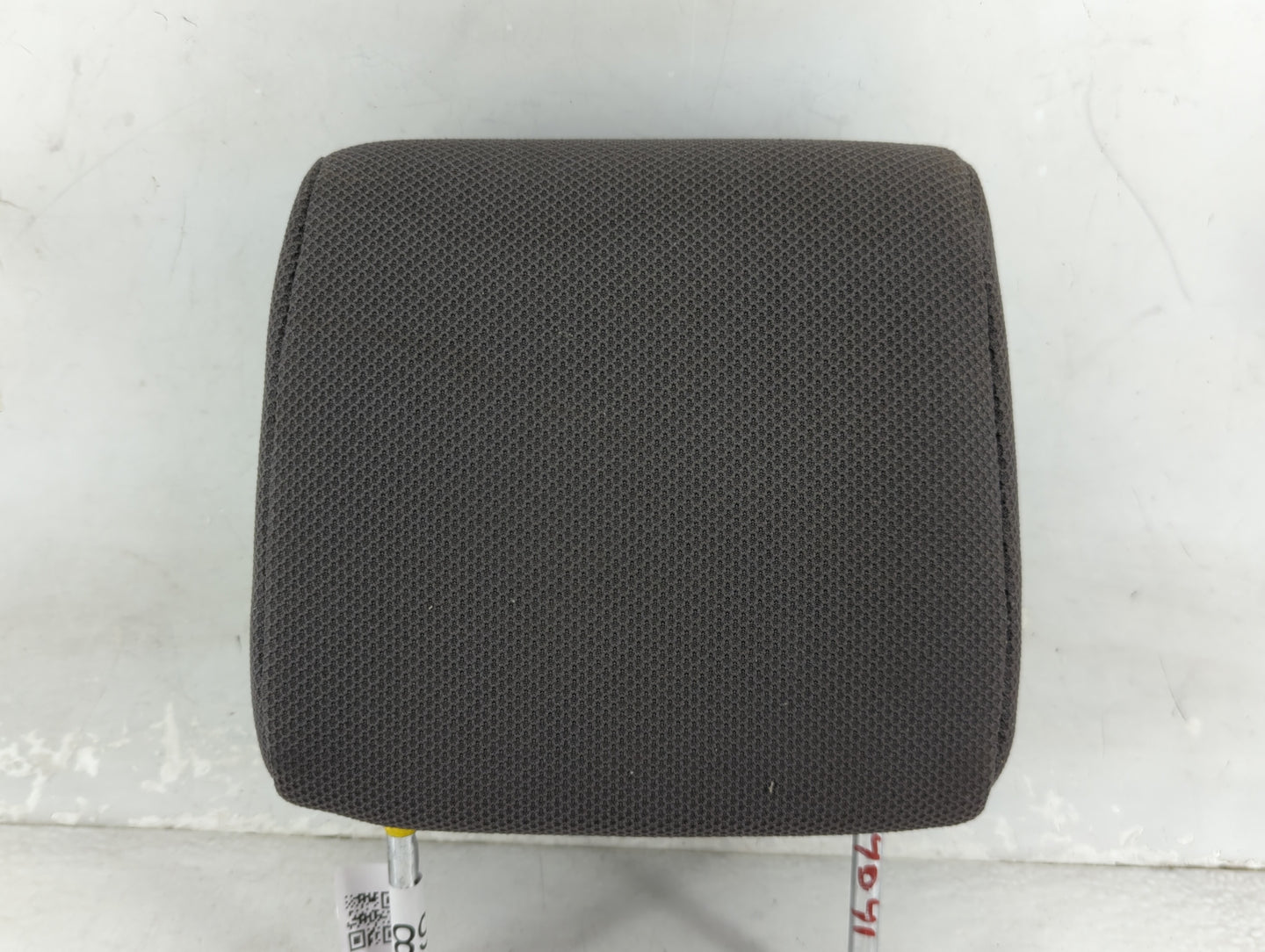 2005-2008 Toyota Matrix Headrest Head Rest Front Driver Passenger Seat Fits Fits 2005 2006 2007 2008 OEM Used Auto Parts - O