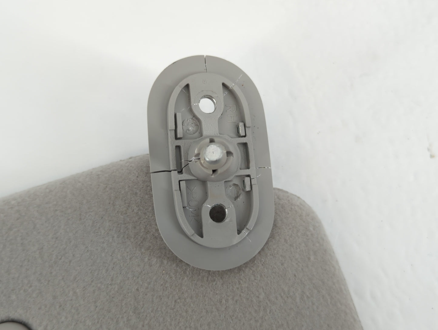 2005-2008 Toyota Matrix Sun Visor Shade Replacement Passenger Right Mirror Fits Fits 2005 2006 2007 2008 OEM Used Auto Parts