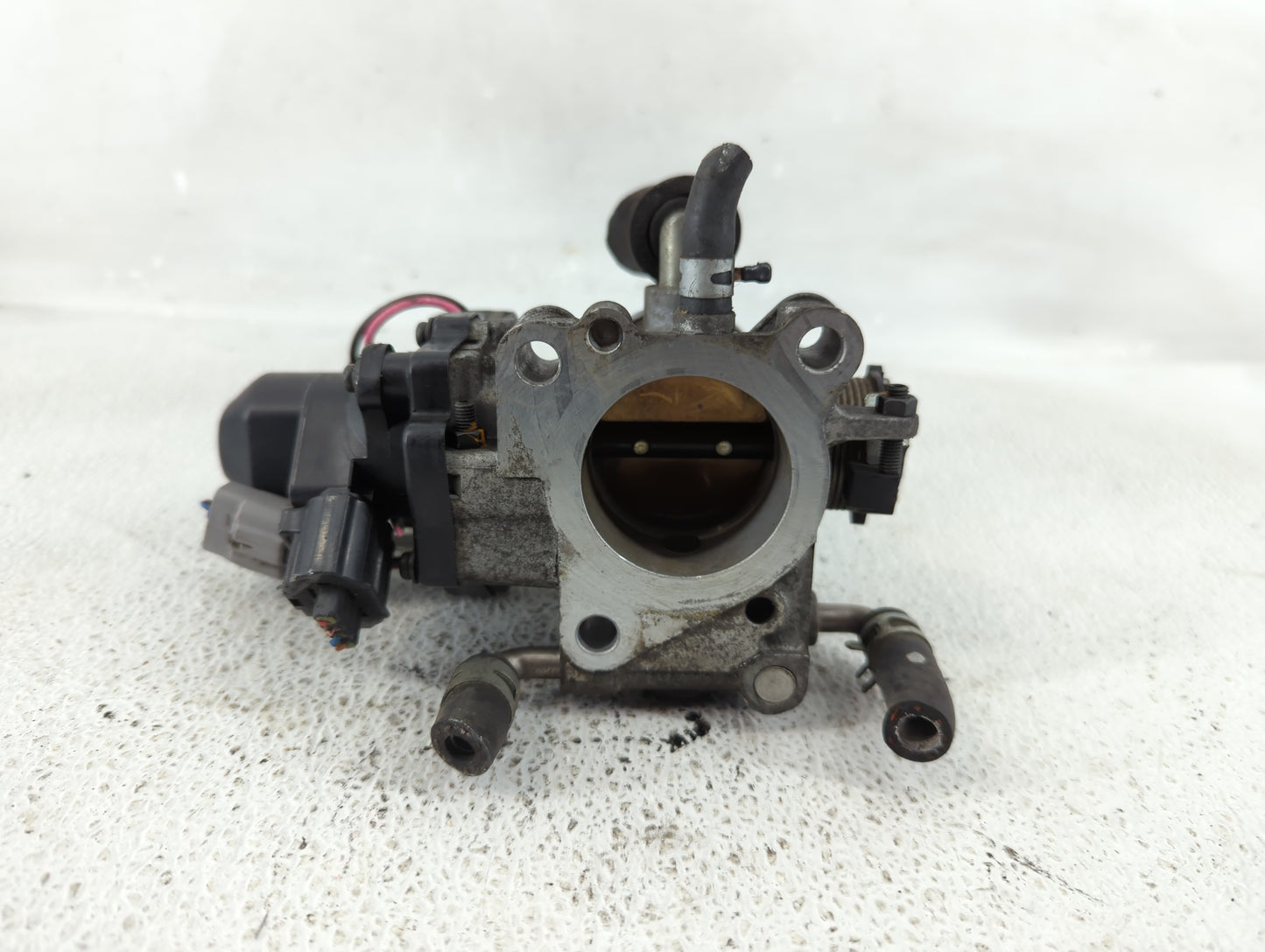 2001-2009 Toyota Prius Throttle Body Fits Fits 2001 2002 2003 2004 2005 2006 2007 2008 2009 OEM Used Auto Parts - Oemusedaut