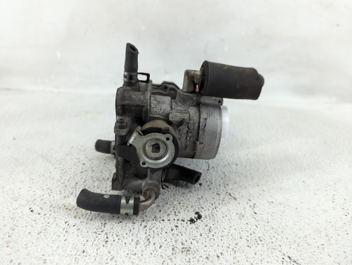 2001-2009 Toyota Prius Throttle Body Fits Fits 2001 2002 2003 2004 2005 2006 2007 2008 2009 OEM Used Auto Parts - Oemusedaut