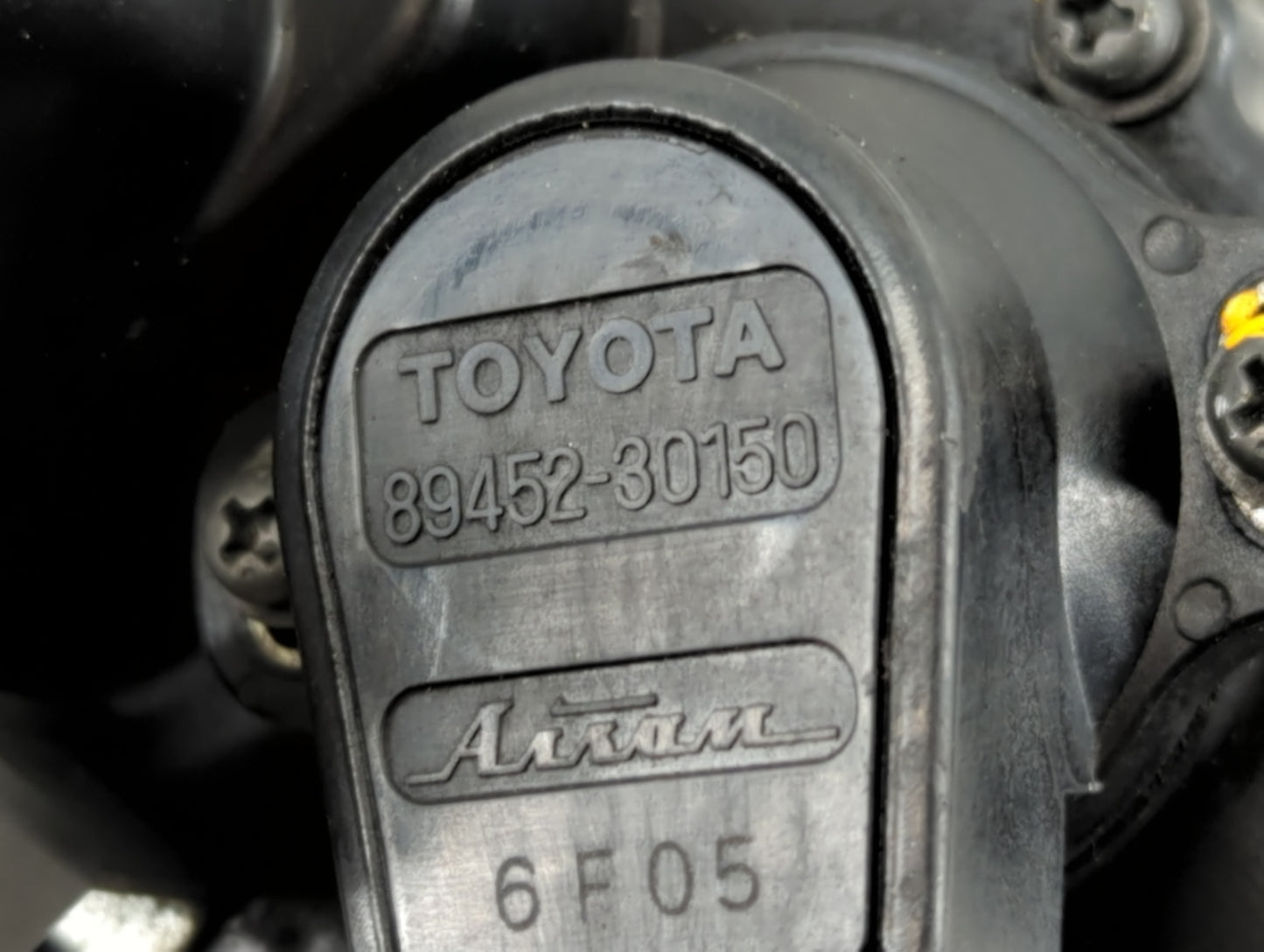 2001-2009 Toyota Prius Throttle Body Fits Fits 2001 2002 2003 2004 2005 2006 2007 2008 2009 OEM Used Auto Parts - Oemusedaut
