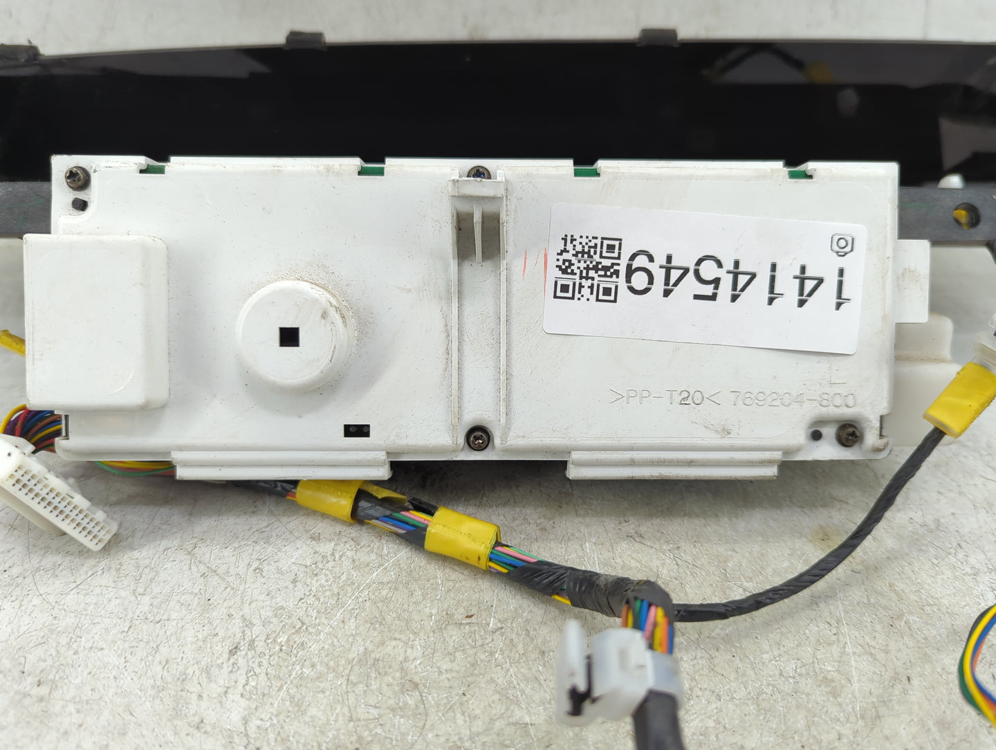 2005-2006 Toyota Prius Instrument Cluster Speedometer Gauges P/N:83800-47281-A 769362-030 Fits Fits 2005 2006 OEM Used Auto 