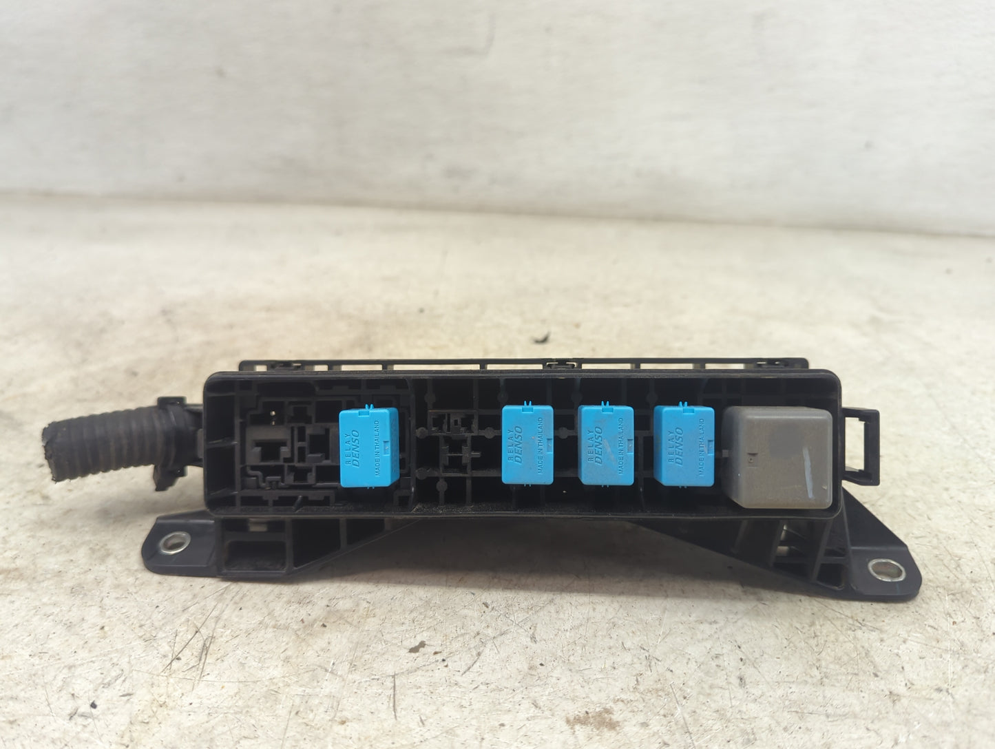 2006 Toyota Prius Fusebox Fuse Box Panel Relay Module P/N:7107 XA1 Fits OEM Used Auto Parts - Oemusedautoparts1.com