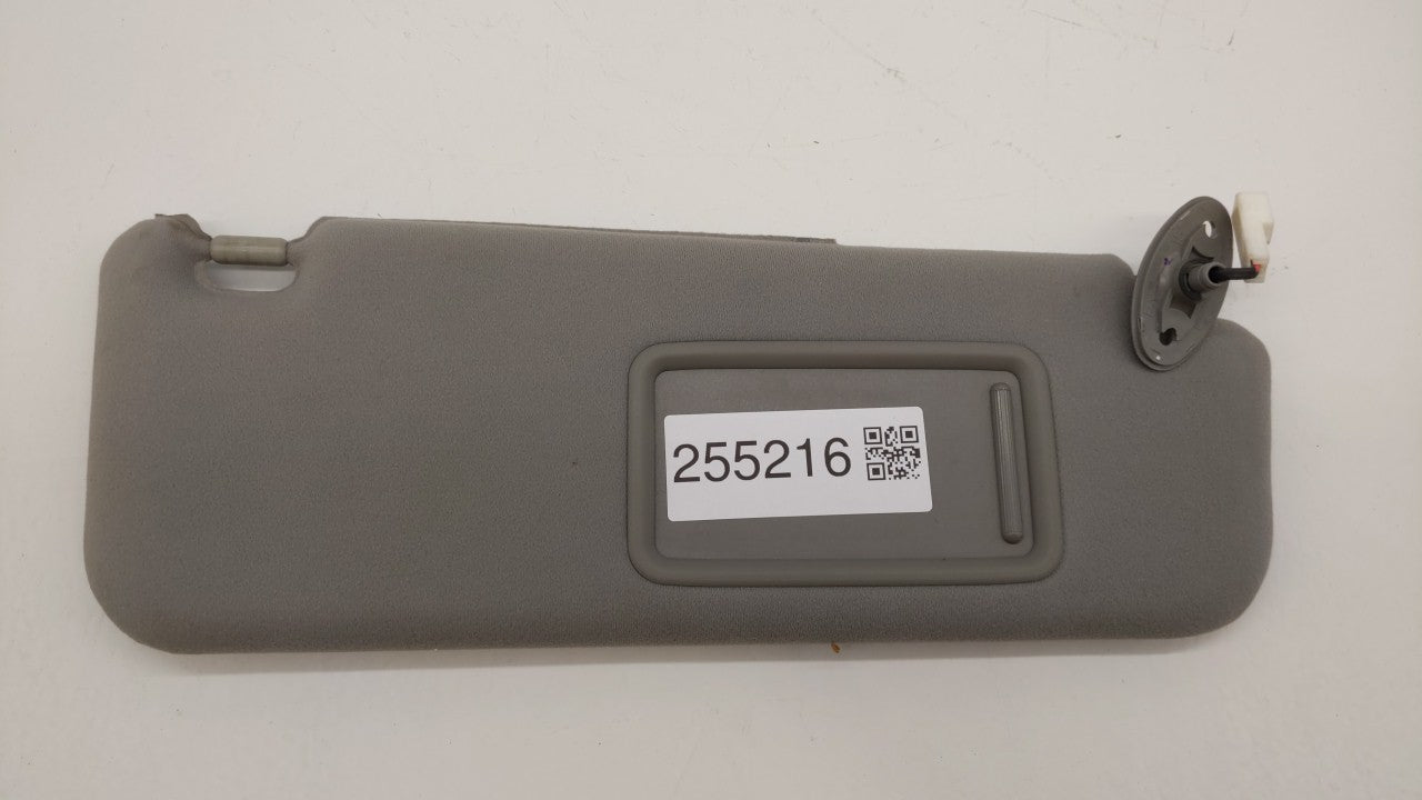 2006-2009 Toyota Prius Sun Visor Shade Replacement Passenger Right Mirror Fits Fits 2006 2007 2008 2009 OEM Used Auto Parts 