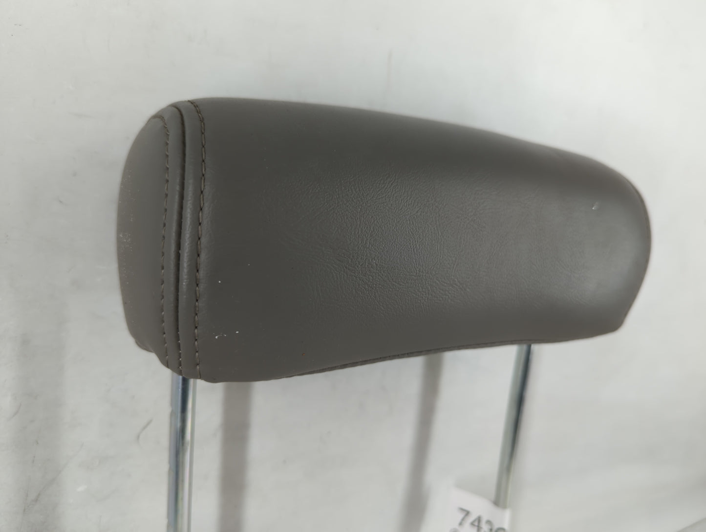 2006-2009 Toyota Prius Headrest Head Rest Rear Seat Fits Fits 2006 2007 2008 2009 OEM Used Auto Parts - Oemusedautoparts1.co
