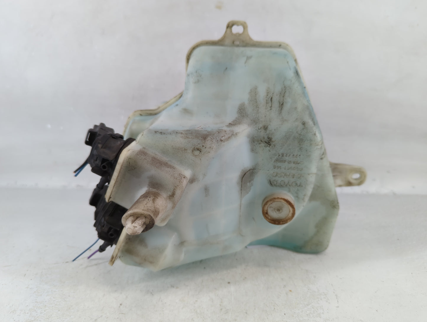 2004-2009 Toyota Prius Windshield Washer Fluid Reservoir Bottle 811391 - Oemusedautoparts1.com