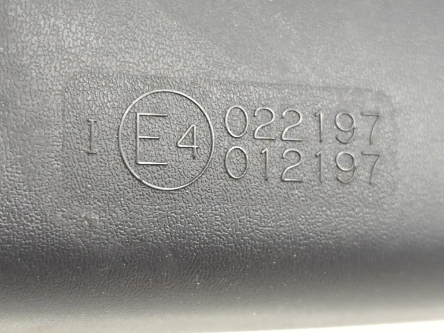 2004-2015 Toyota Rav4 Interior Rear View Mirror Replacement OEM P/N:E4012197 E4022197 Fits OEM Used Auto Parts - Oemusedauto