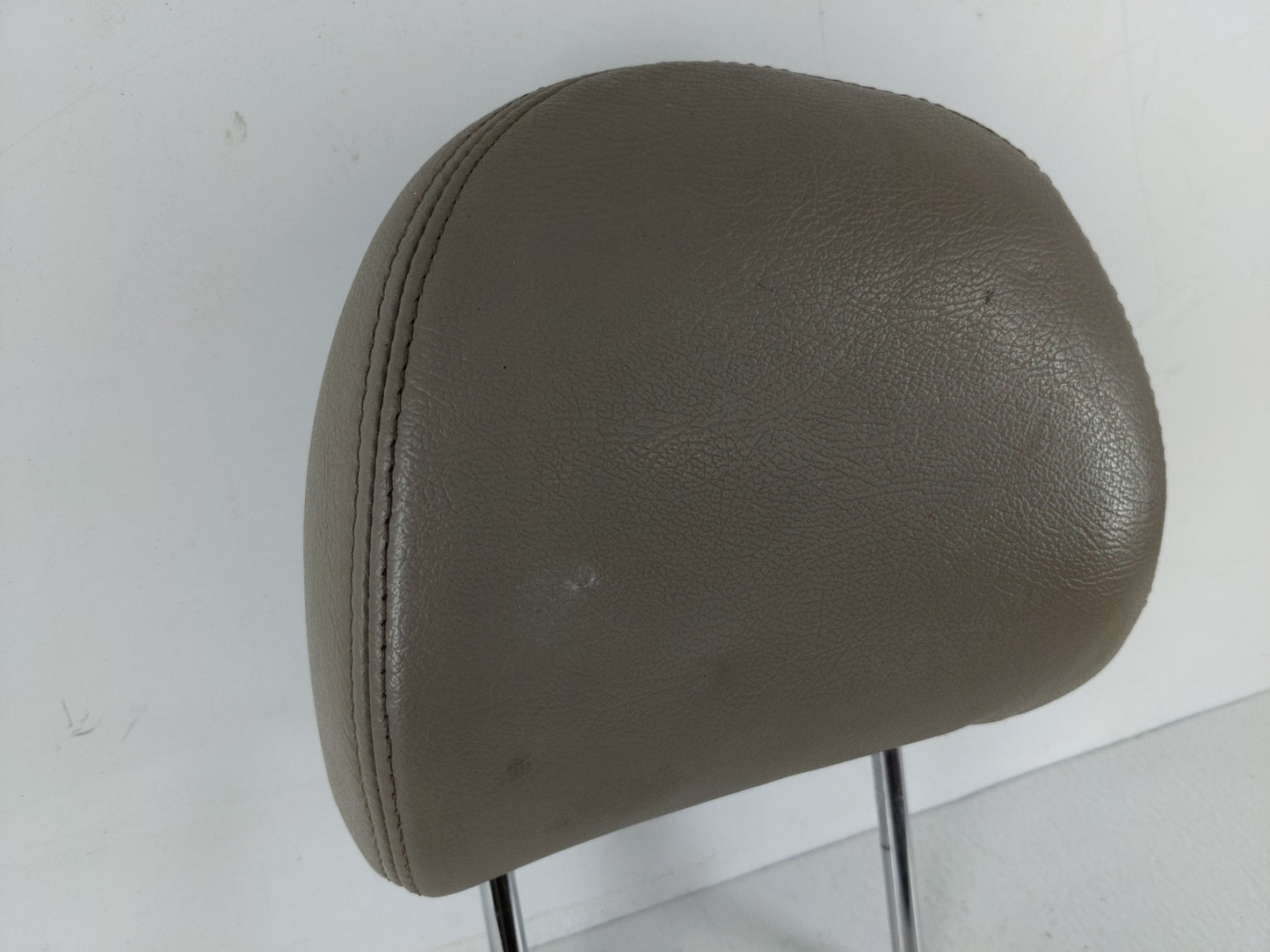 2006-2008 Toyota Rav4 Headrest Head Rest Front Driver Passenger Seat Fits Fits 2006 2007 2008 OEM Used Auto Parts - Oemuseda