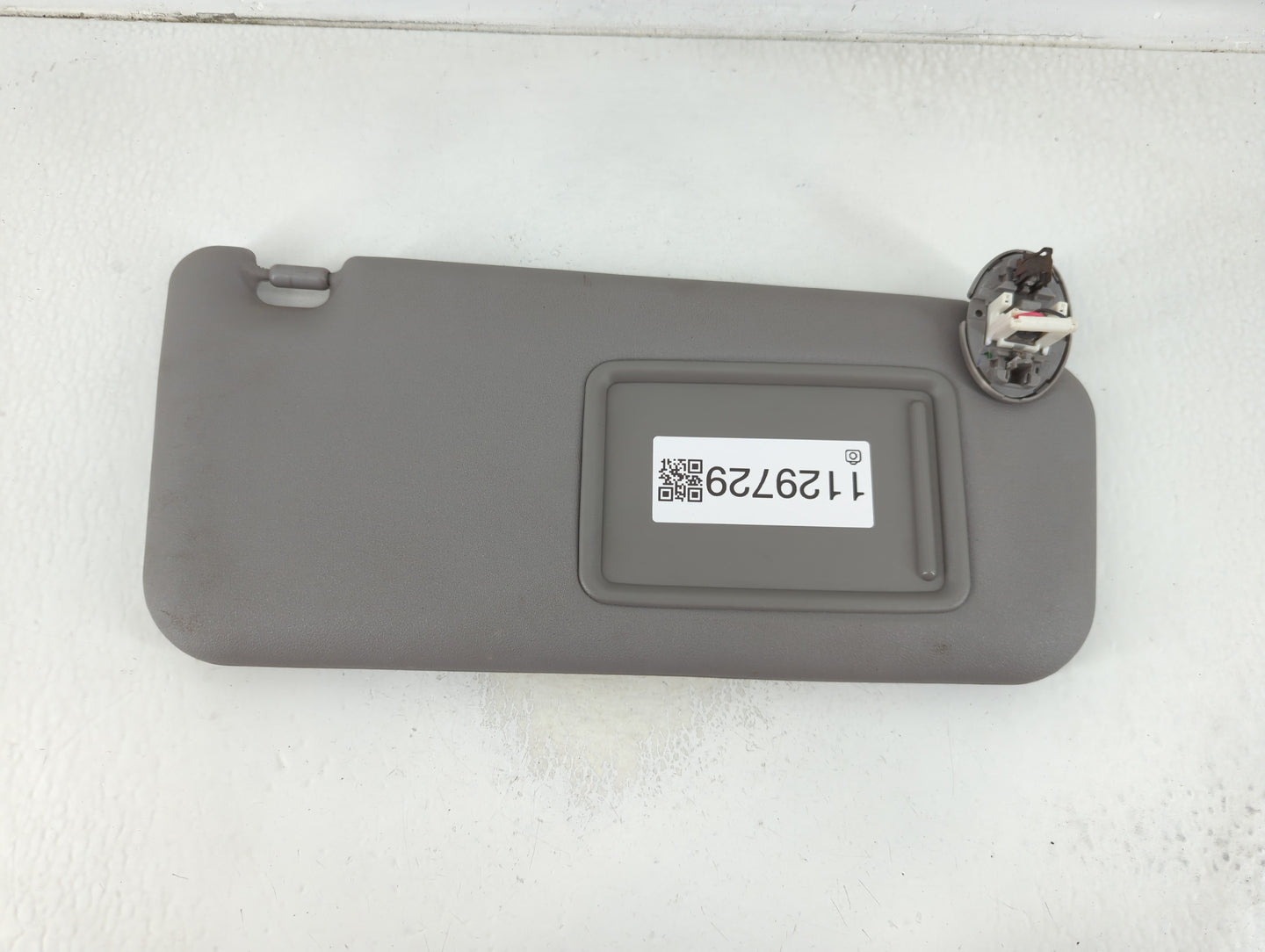 2006-2009 Toyota Rav4 Sun Visor Shade Replacement Passenger Right Mirror Fits Fits 2006 2007 2008 2009 OEM Used Auto Parts -