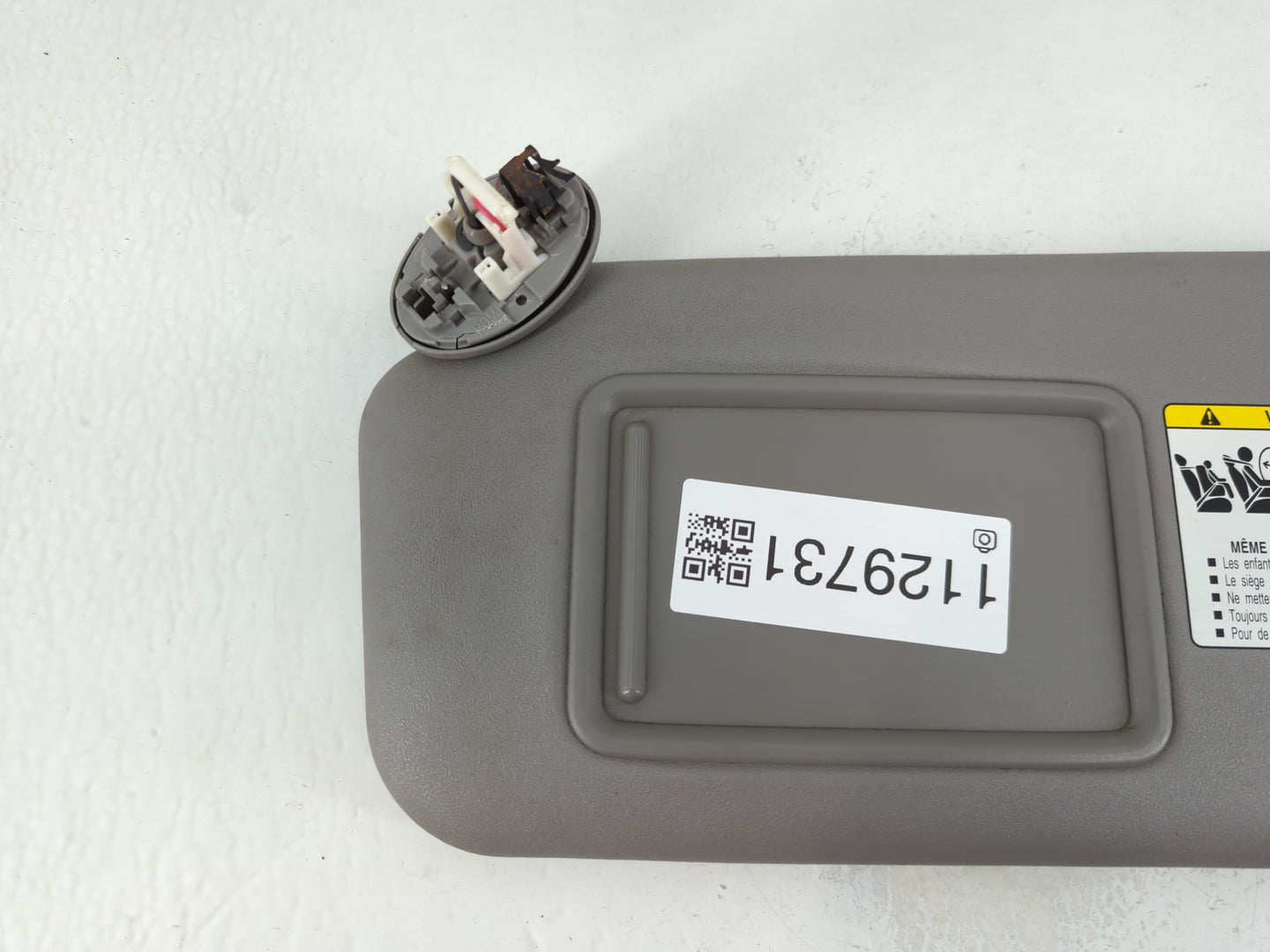 2006-2009 Toyota Rav4 Sun Visor Shade Replacement Driver Left Mirror Fits Fits 2006 2007 2008 2009 OEM Used Auto Parts - Oem