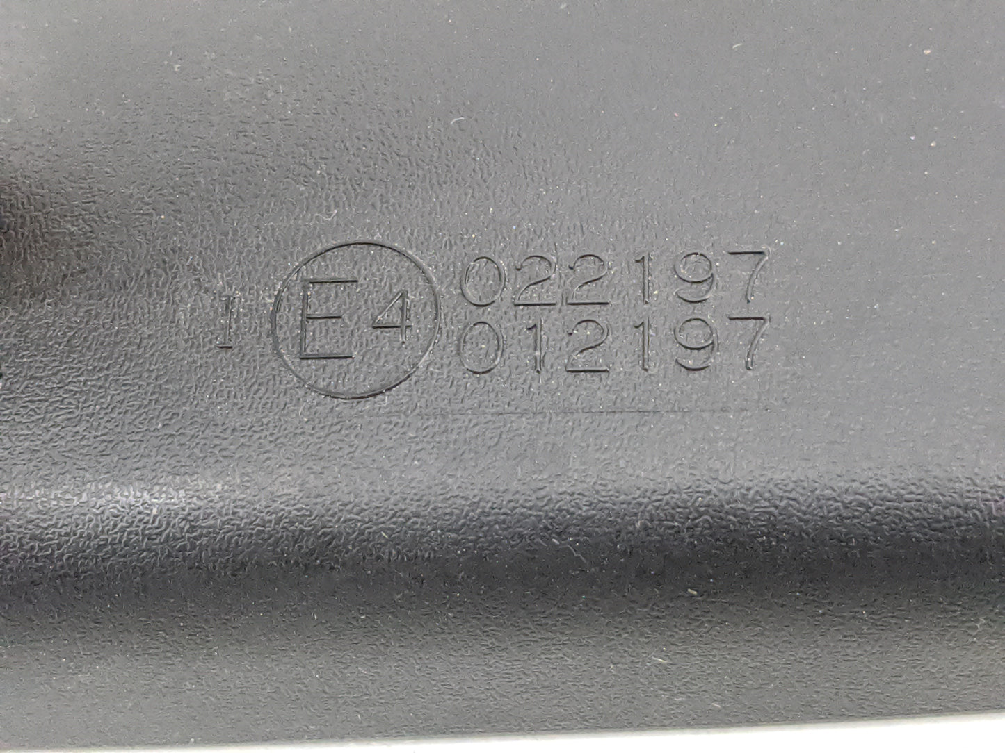 2004-2015 Toyota Rav4 Interior Rear View Mirror Replacement OEM P/N:E4012197 E4022197 Fits OEM Used Auto Parts - Oemusedauto
