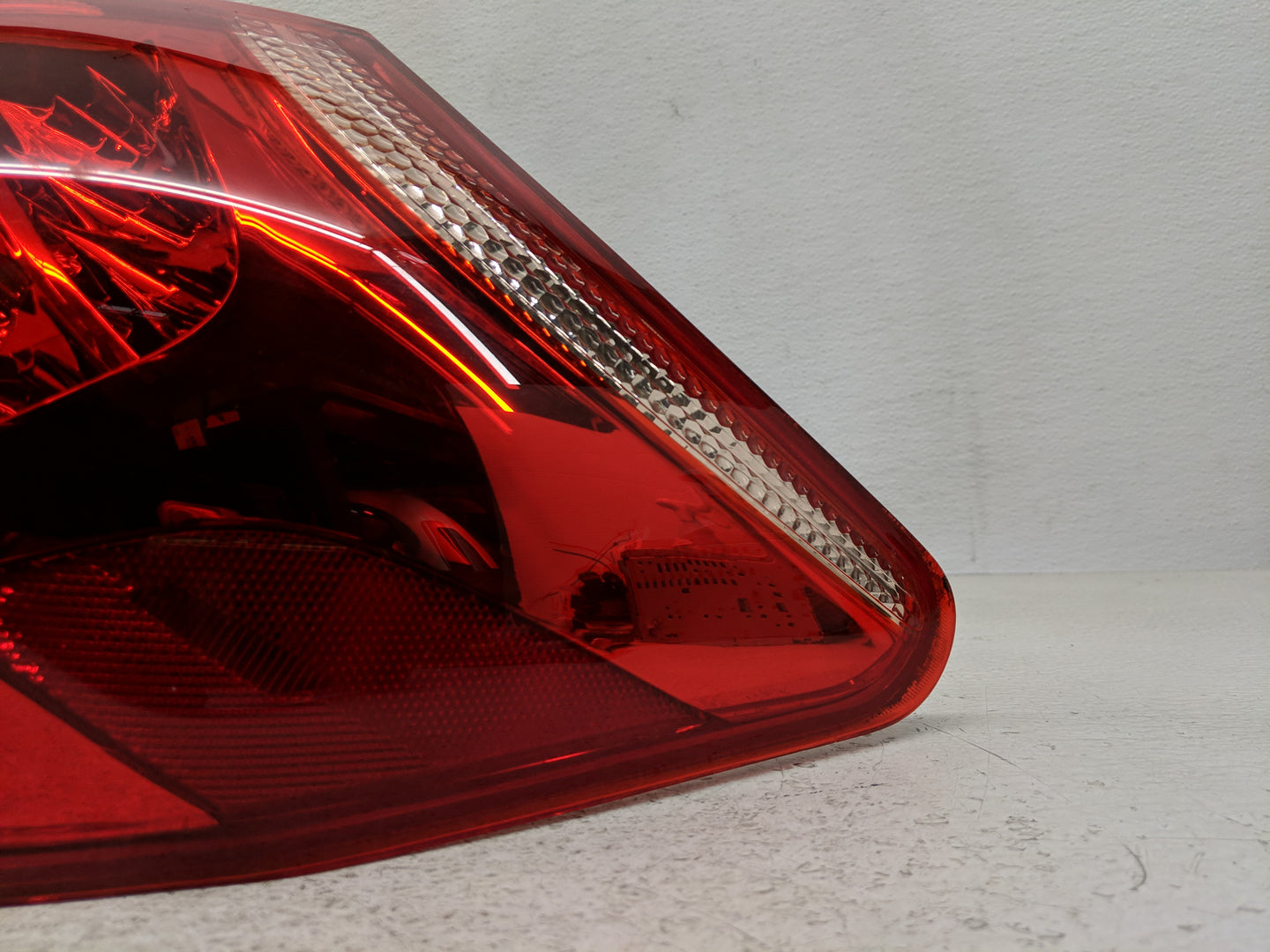 2006-2008 Toyota Rav4 Tail Light Assembly Passenger Right OEM Fits Fits 2006 2007 2008 OEM Used Auto Parts - Oemusedautopart