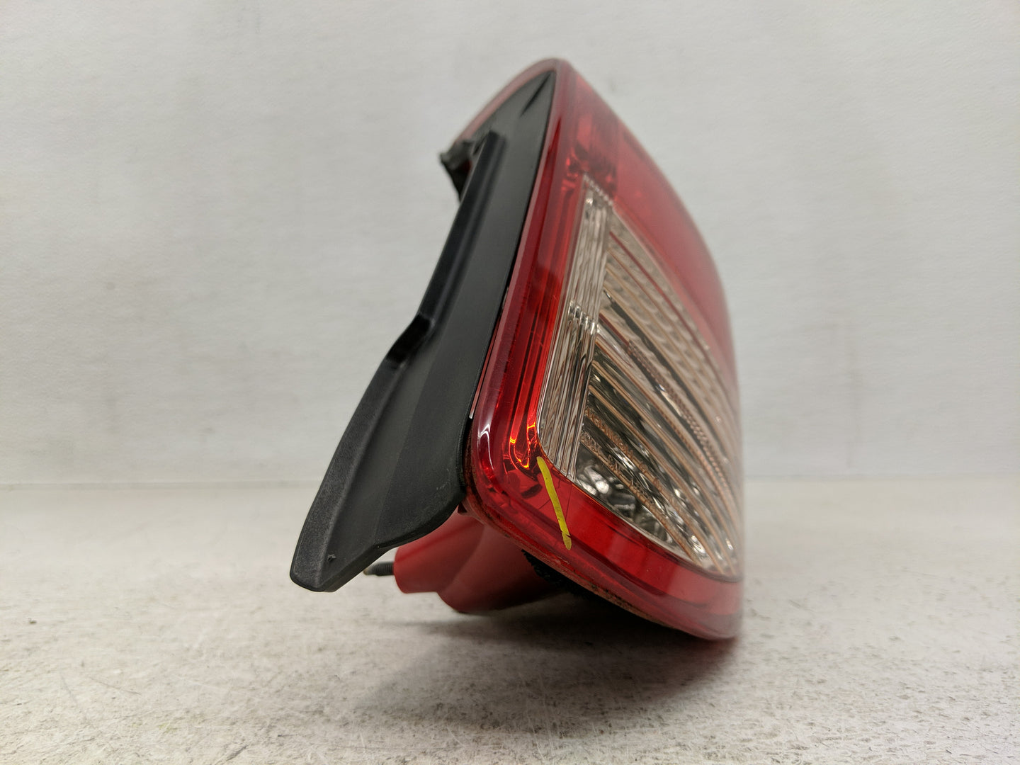 2006-2008 Toyota Rav4 Tail Light Assembly Passenger Right OEM Fits Fits 2006 2007 2008 OEM Used Auto Parts - Oemusedautopart