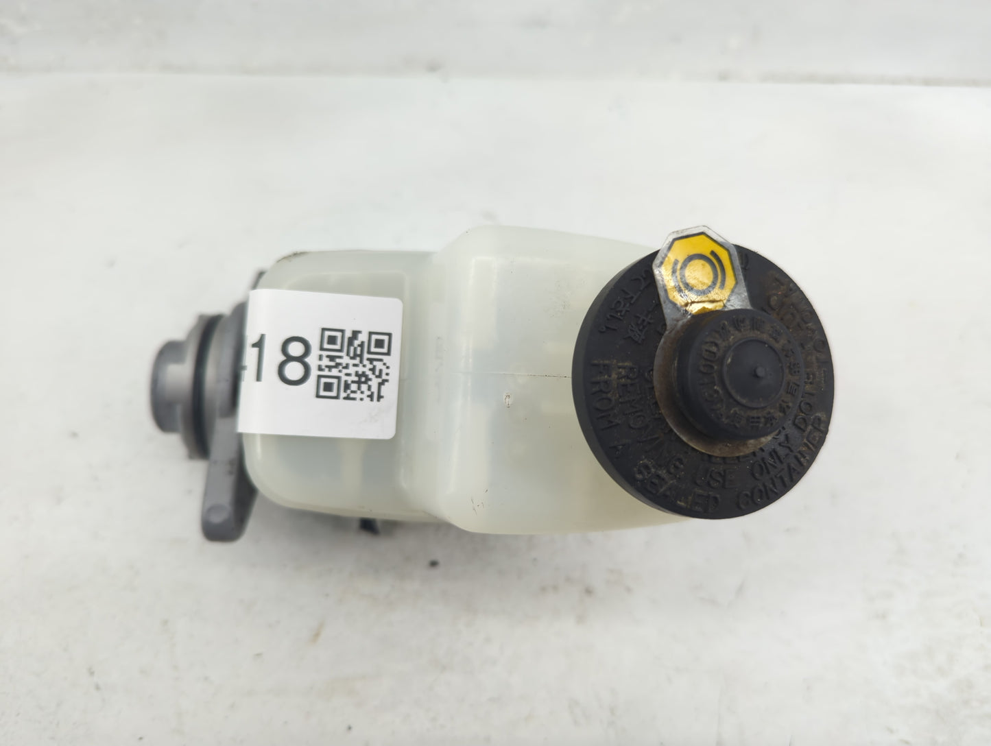 2006-2018 Toyota Rav4 Brake Master Cylinder 1376418 - Oemusedautoparts1.com