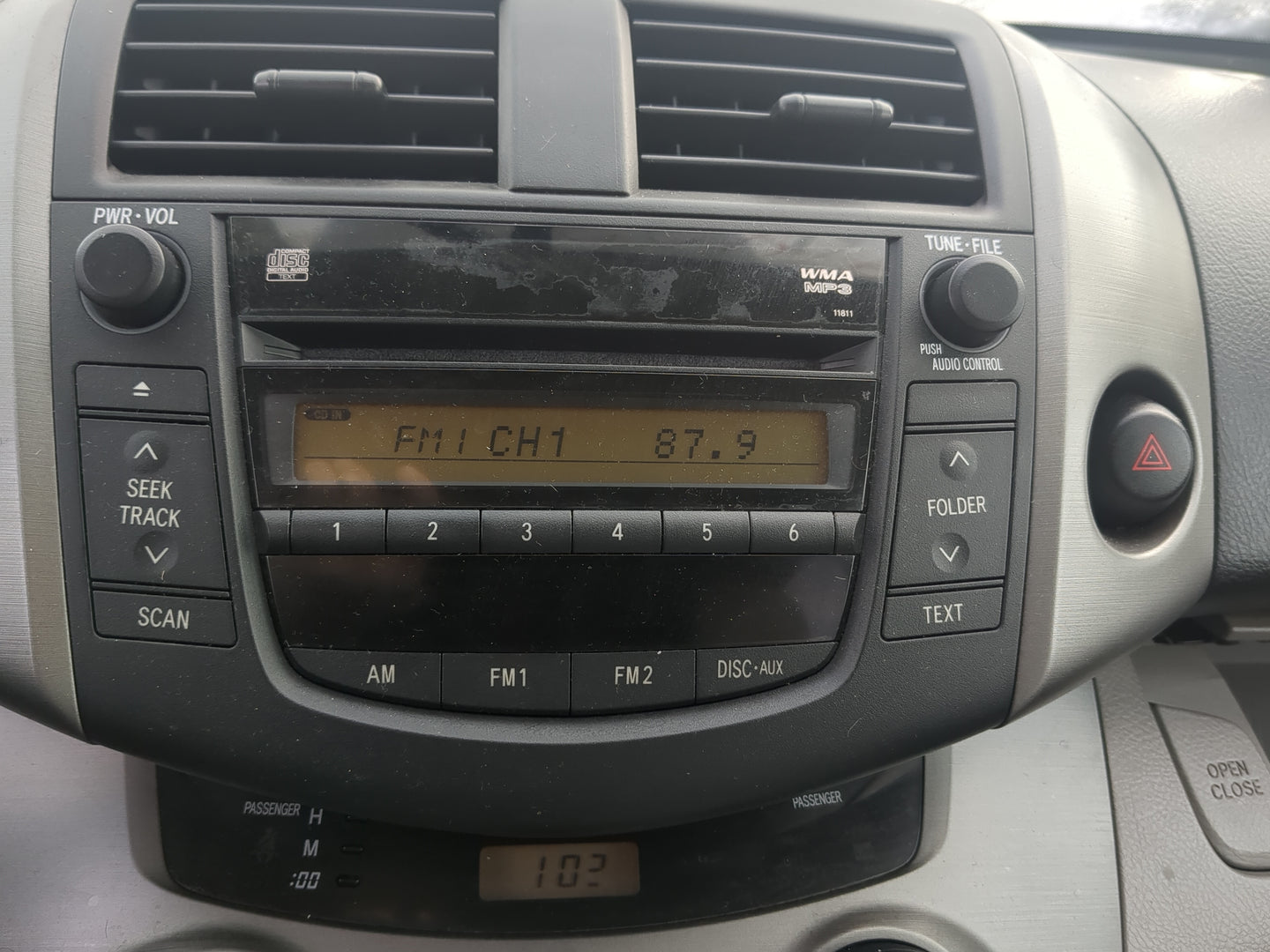2006-2008 Toyota Rav4 Radio AM FM Cd Player Receiver Replacement Fits Fits 2006 2007 2008 OEM Used Auto Parts - Oemusedautop