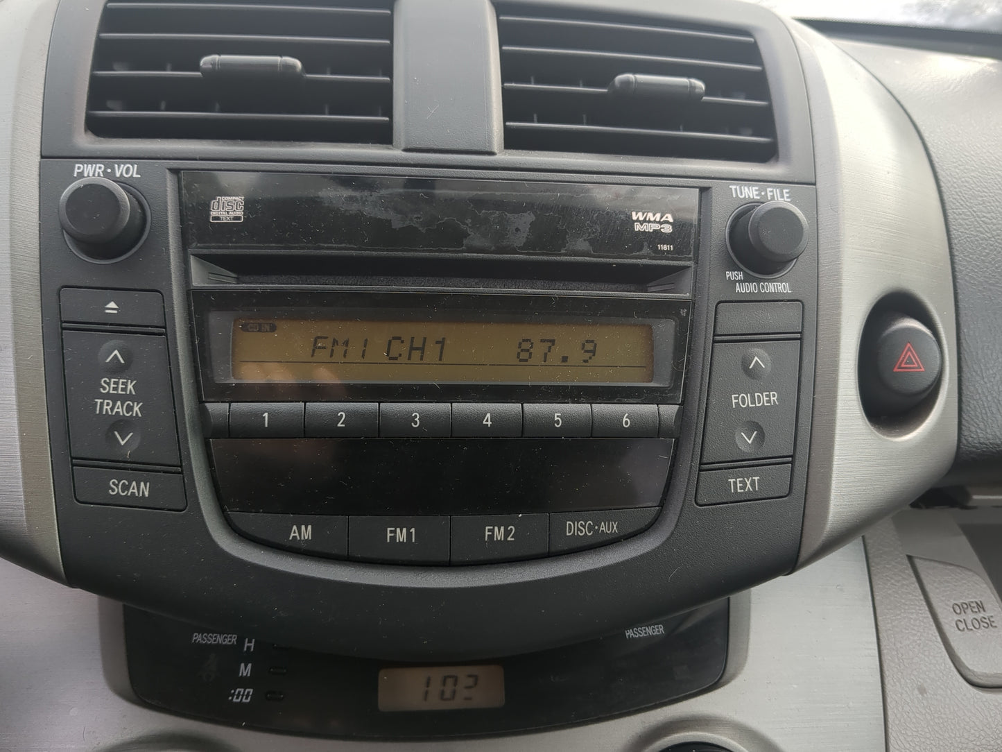 2006-2008 Toyota Rav4 Radio AM FM Cd Player Receiver Replacement Fits Fits 2006 2007 2008 OEM Used Auto Parts - Oemusedautop