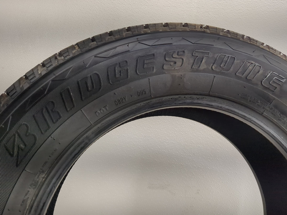 Used Tire 225/65R17 BRIDGESTONE DUELER H/L ALENZA 102H - Tread Depth 11.5/32 - Oemusedautoparts1.com