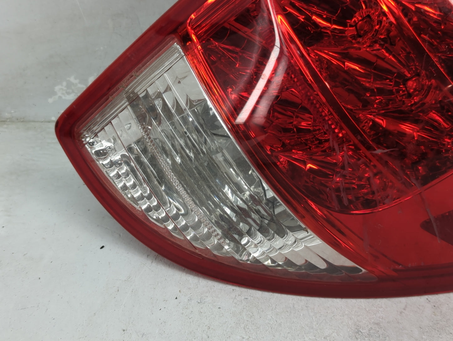 2006-2008 Toyota Rav4 Tail Light Assembly Passenger Right OEM Fits Fits 2006 2007 2008 OEM Used Auto Parts - Oemusedautopart